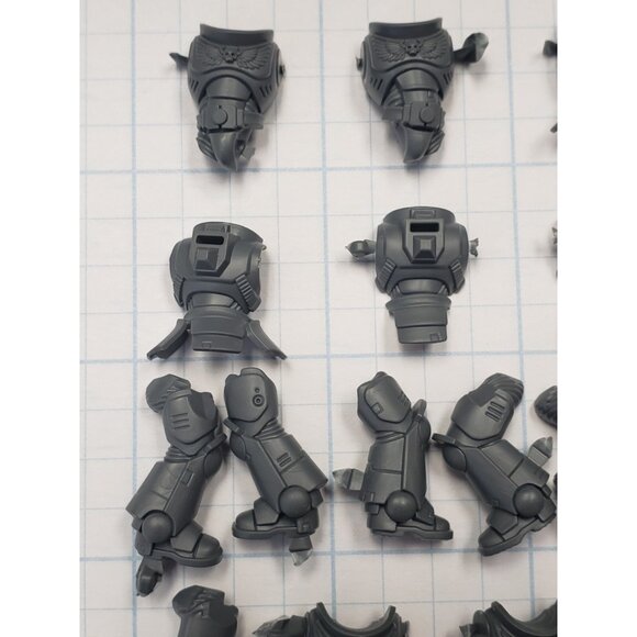 Warhammer 40k Space Marine Primaris Bits Assault Intercessor Torso & Legs x5 - Picture 2 of 6